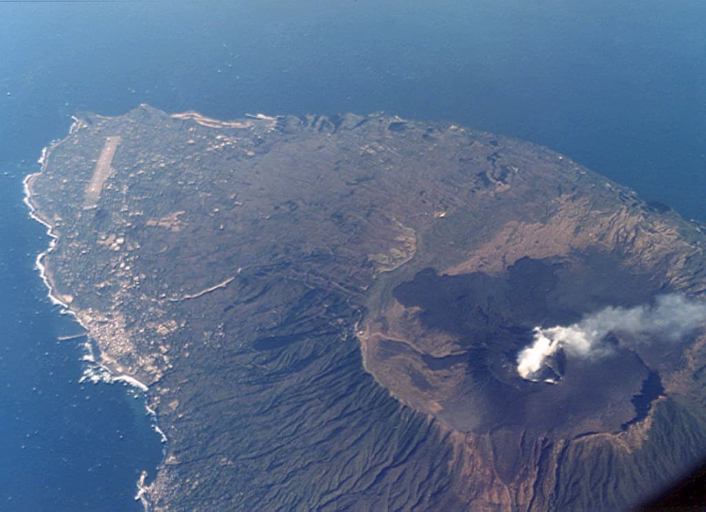 Izu-Oshima