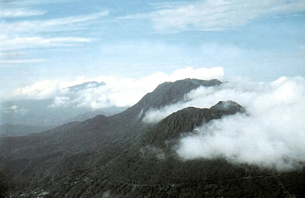 Trois Pitons, Morne